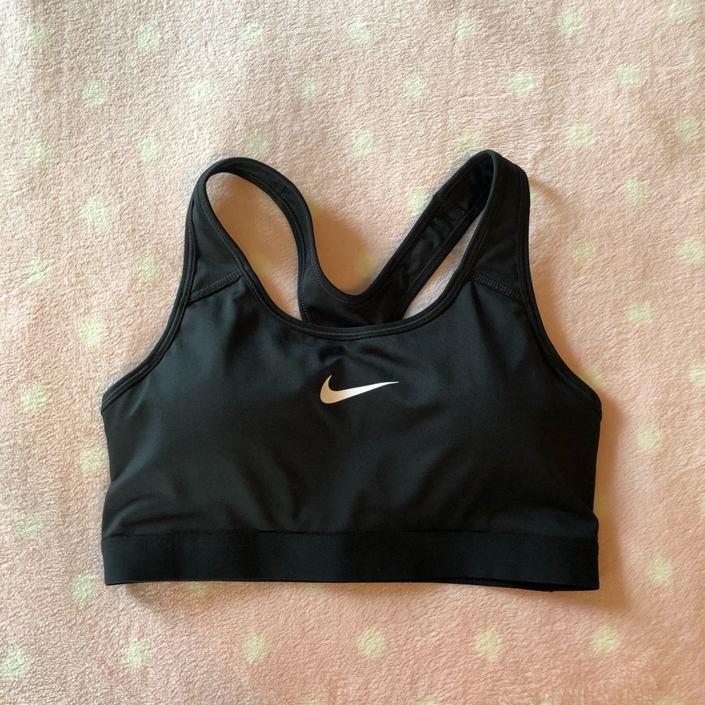 Black Nike pro classic padded sports bra